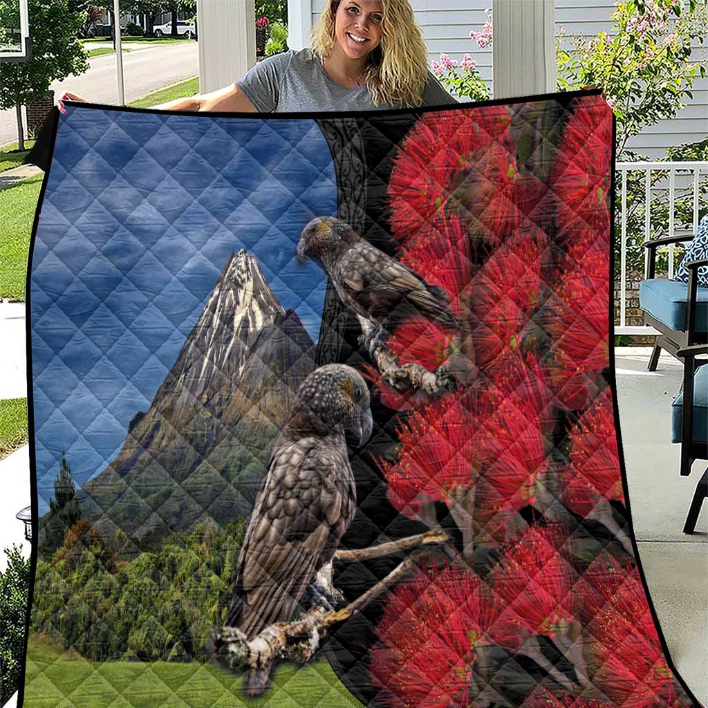 New Zealand Kea And Pohutukawa Quilt With The Mountain Landscape LT03 Black - Polynesian Pride