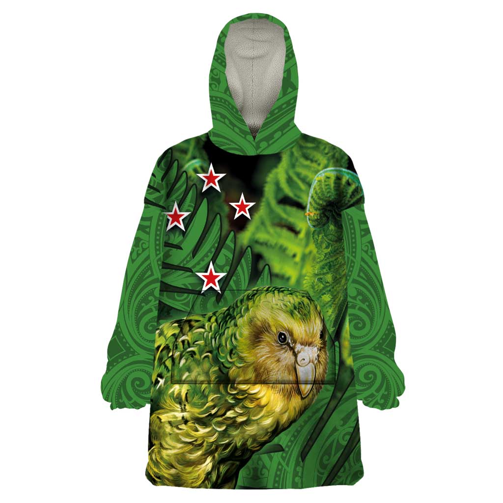 New Zealand Kkp Wearable Blanket Hoodie Silver Fern with Close up of Green Fern Leaves and Maori Tattoo LT03 One Size Green - Polynesian Pride