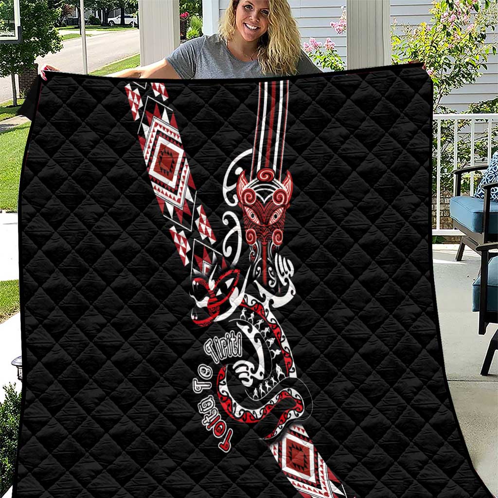Aotearoa Toitu Te Tiriti-Honour the Treaty Quilt Maori Taniwha Haka with Taniko and Tukutuku LT03 Black - Polynesian Pride