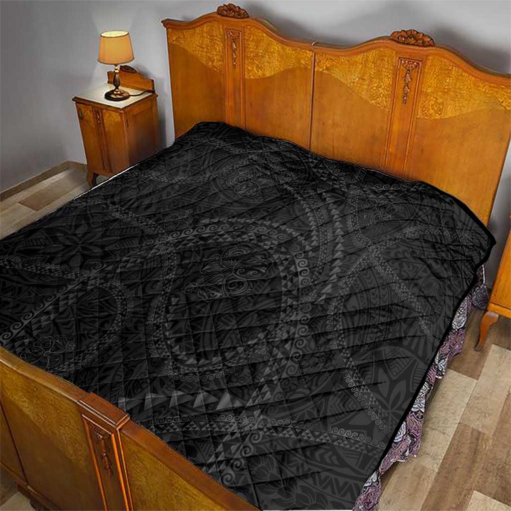 Hawaiian Kakau Art and Hisbiscus Tattoo Quilt Tribal Pattern-Black Gradient Style - Polynesian Pride