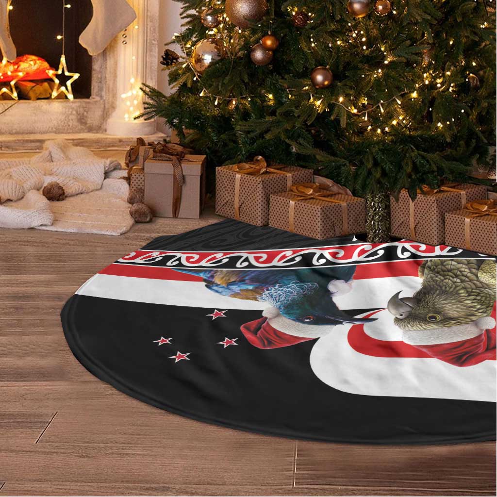 New Zealand Meri Kirihimete Tree Skirt Christmas Tui Bird and Kea Bird - Haka Santa with Maori Koru Art Pattern