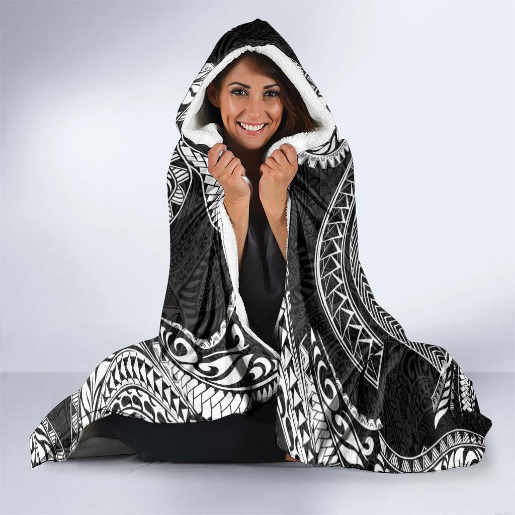 Hawaiian Turtle and Shark Hooded Blanket Kakau Tribal with Polynesian Pattern Black Color