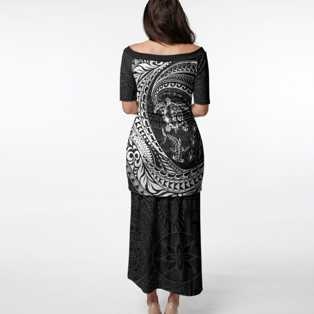 Hawaiian Turtle and Shark Puletasi Kakau Tribal with Polynesian Pattern Black Color