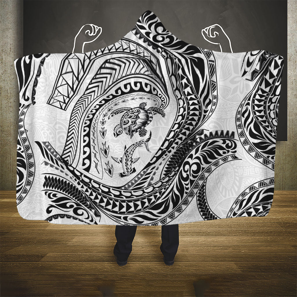 Hawaiian Turtle and Shark Hooded Blanket Kakau Tribal with Polynesian Pattern White Color