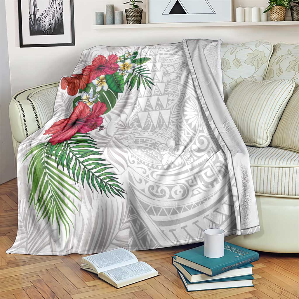 Hawaiian Tropical Plants Blanket Kakau Tattoo and Polynesian Pattern Half White Color