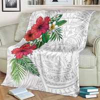 Hawaiian Tropical Plants Blanket Kakau Tattoo and Polynesian Pattern Half White Color