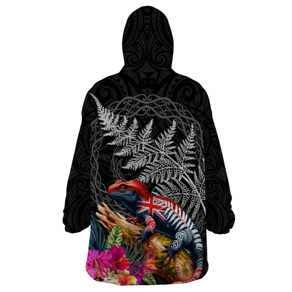 New Zealand Tuatara Wearable Blanket Hoodie Silver Fern Hibiscus and Tribal Maori Pattern Black Color
