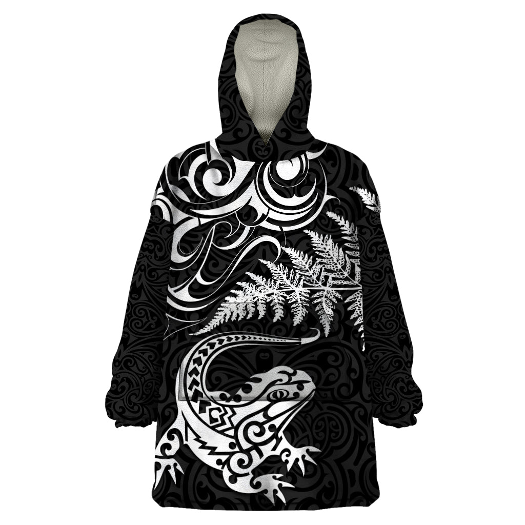 New Zealand Tuatara Tribal Tattoo Wearable Blanket Hoodie Silver Fern and Maori Pattern Black Color LT03 One Size Black - Polynesian Pride