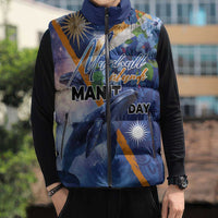 Marshall Islands Manit Day Sleeveless Puffer Jacket Grunge National Flag with Whales and Tribal Tattoos - Polynesian Pride