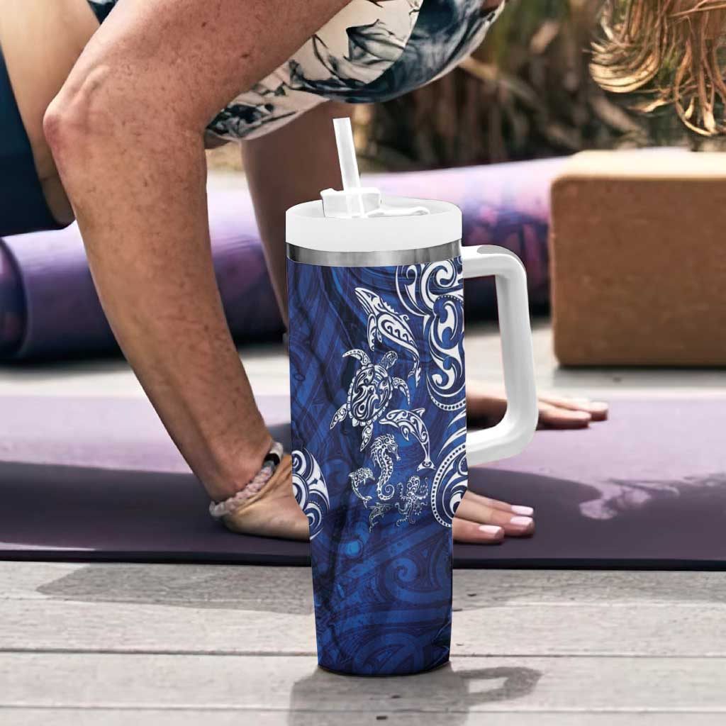 New Zealand Connecting with Seas Tumbler With Handle Maori Tribal and Sea Animals Tattoo - White Glass Style