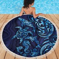 New Zealand Connecting with Seas Beach Blanket Maori Tribal and Sea Animals Tattoo - Sea Texture Glass Style