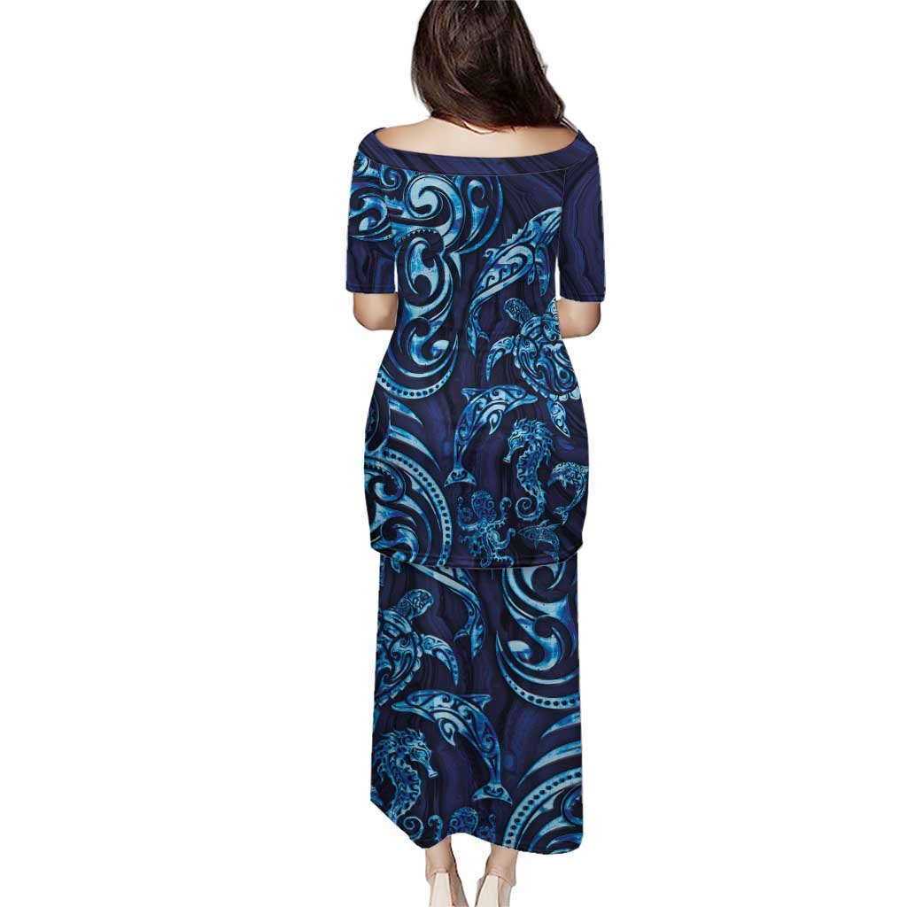 New Zealand Connecting with Seas Puletasi Maori Tribal and Sea Animals Tattoo - Sea Texture Glass Style