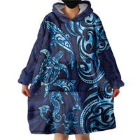 New Zealand Connecting with Seas Wearable Blanket Hoodie Maori Tribal and Sea Animals Tattoo - Sea Texture Glass Style