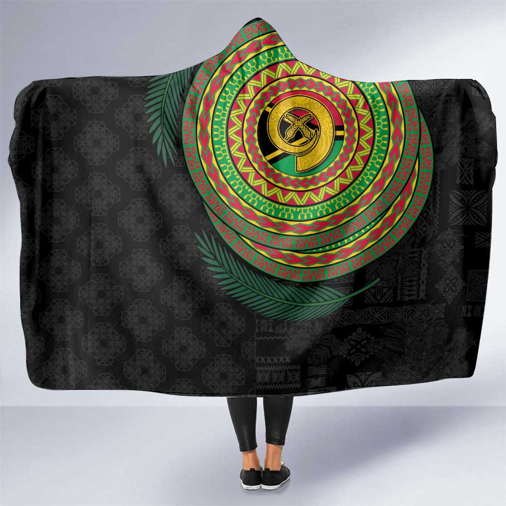 Vanuatu Tribal Tattoo with Namele Leaves Hooded Blanket