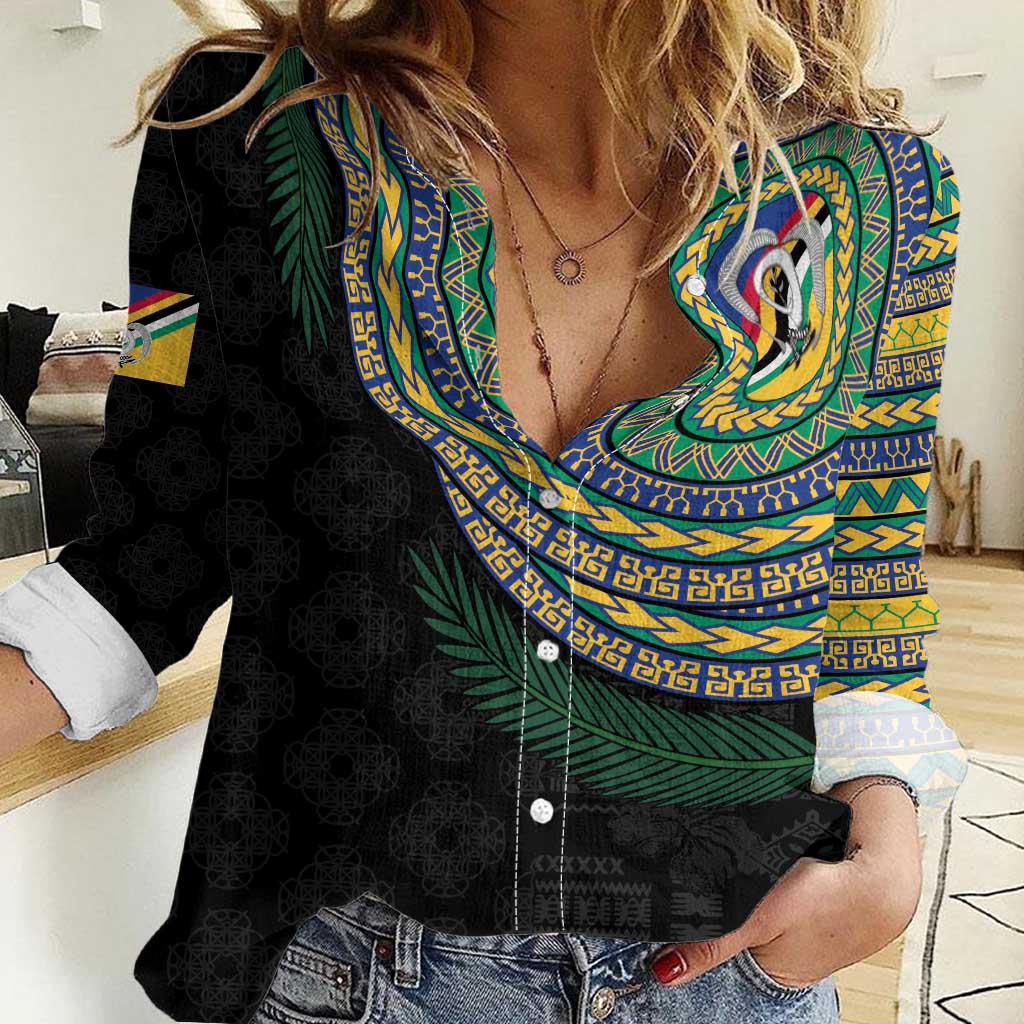 Torba Tribal Tattoo with Namele Leaves Women Casual Shirt