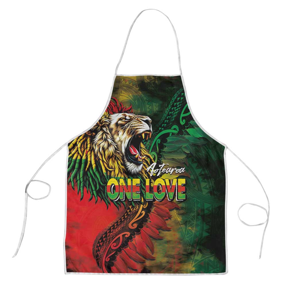Aotearoa One Love Apron Reggae Lion with Kakahu Huruhuru