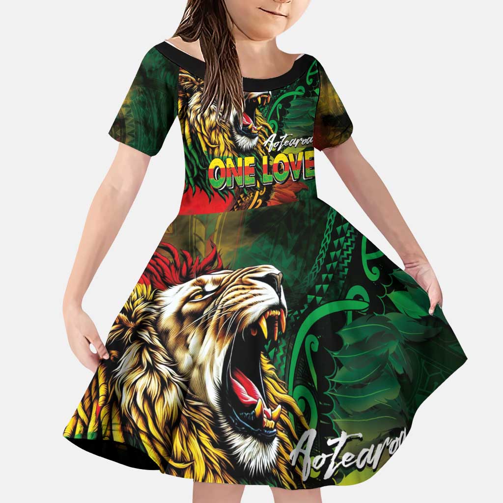Aotearoa One Love Family Matching Tank Maxi Dress and Hawaiian Shirt Reggae Lion with Kakahu Huruhuru LT03 Daughter's Dress Black - Polynesian Pride