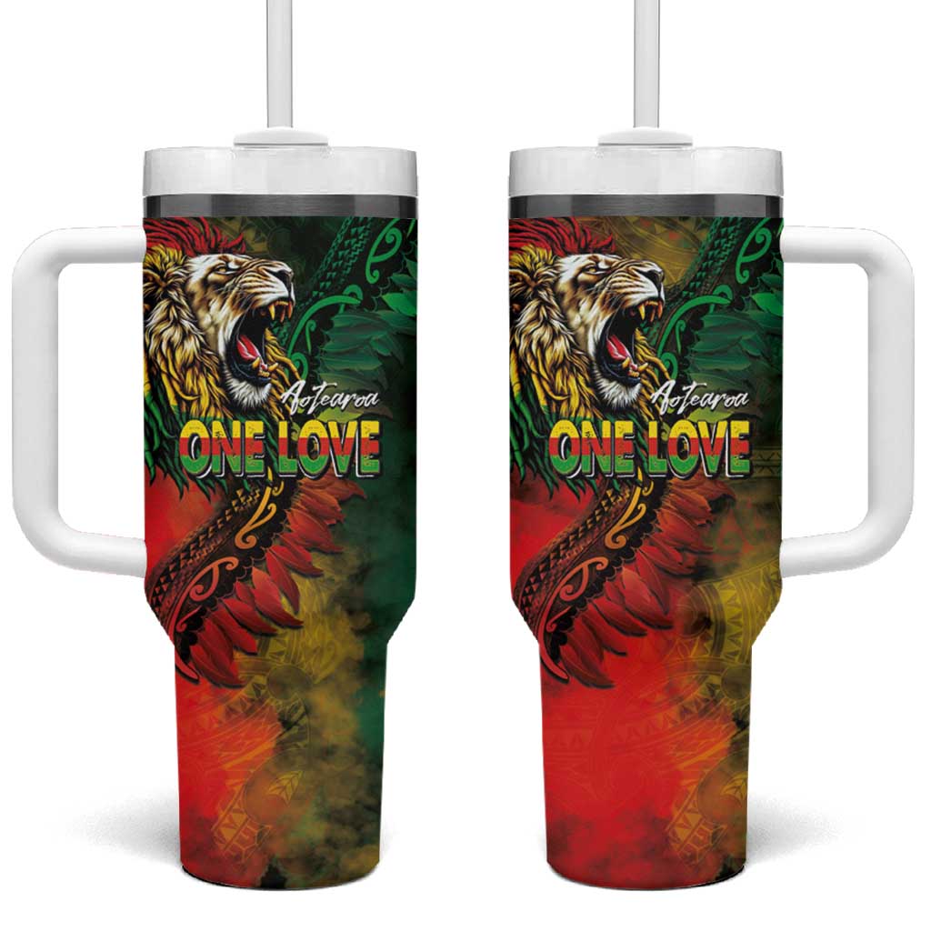 Aotearoa One Love Tumbler With Handle Reggae Lion with Kakahu Huruhuru LT03 One Size: 40 oz Black - Polynesian Pride