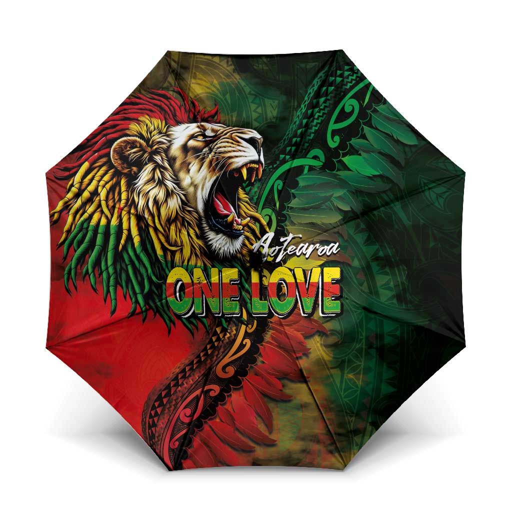 Aotearoa One Love Umbrella Reggae Lion with Kakahu Huruhuru