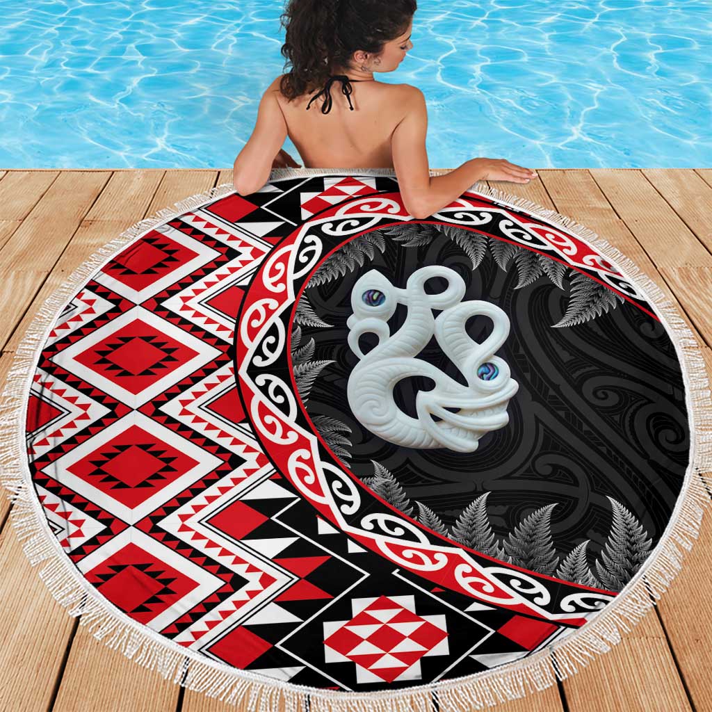 Red Taniko Motif Aotearoa Manaia and Silver Fern Beach Blanket