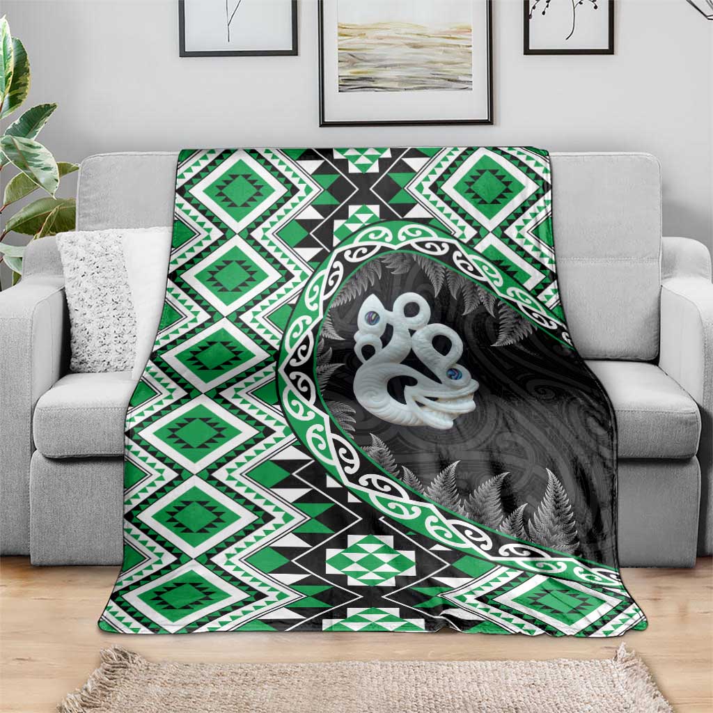 Green Taniko Motif Aotearoa Manaia and Silver Fern Blanket