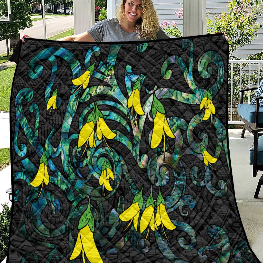 New Zealand Kowhai Flowers Quilt Maori Koru Pattern With Paua Shell Style LT03 Black - Polynesian Pride