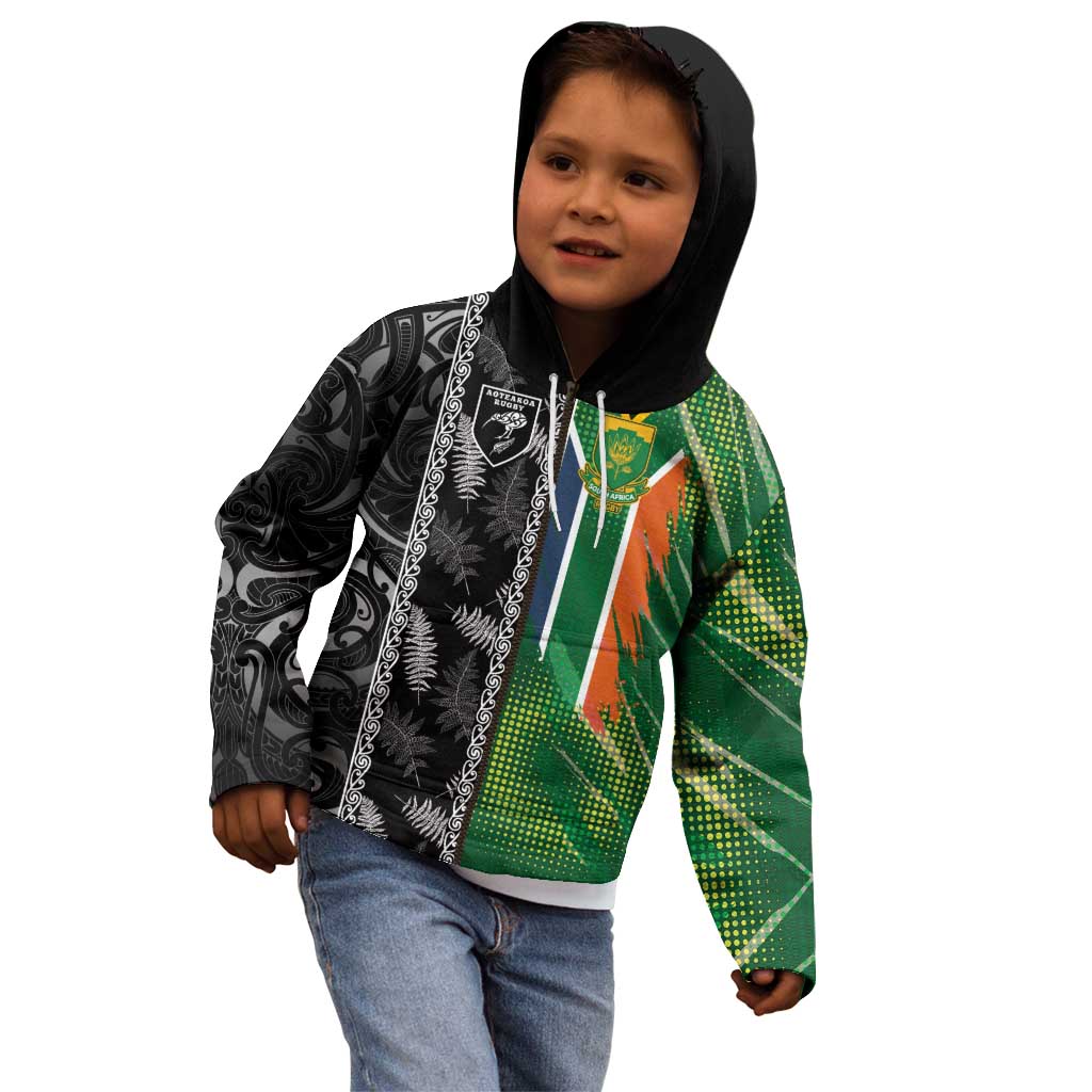 Custom Aotearoa South Africa Rugby Freedom Cup Kid Hoodie Maori Silver Fern Art and Sporty Flag SA - Polynesian Pride