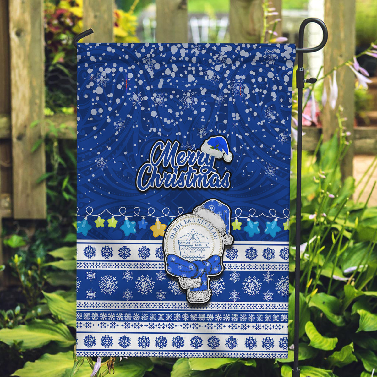 Palau Christmas Garden Flag Snowman Hugs Palau Coat of Arms Maori Pattern Blue Style LT03 Garden Flag Blue - Polynesian Pride