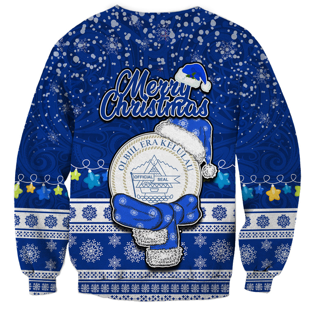 Palau Christmas Sweatshirt Snowman Hugs Palau Coat of Arms Maori Pattern Blue Style LT03 - Polynesian Pride