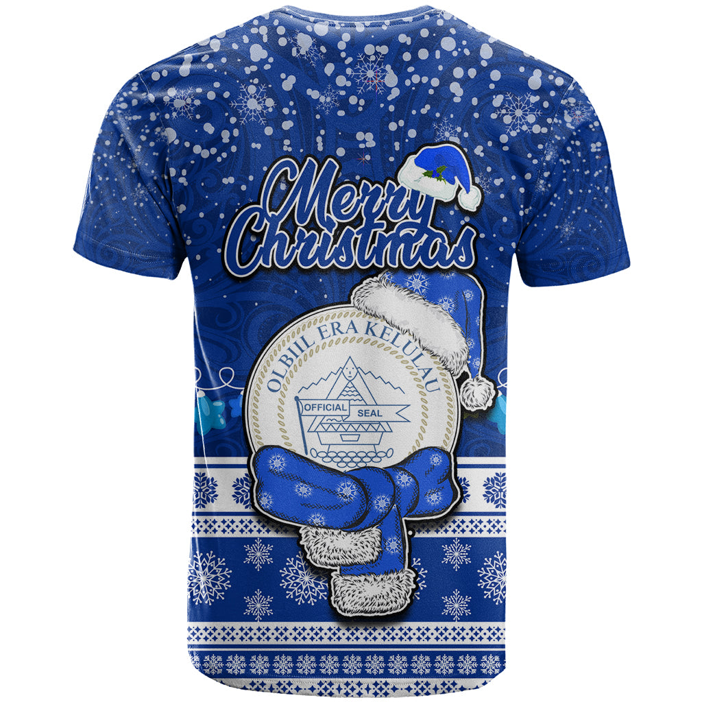 Palau Christmas T Shirt Snowman Hugs Palau Coat of Arms Maori Pattern Blue Style LT03 - Polynesian Pride