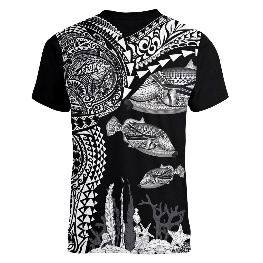 Hawaiian Reef Triggerfish Women V-Neck T-Shirt Polynesian Art with Tribal Humuhumunukunukuapua'a LT03 - Polynesian Pride