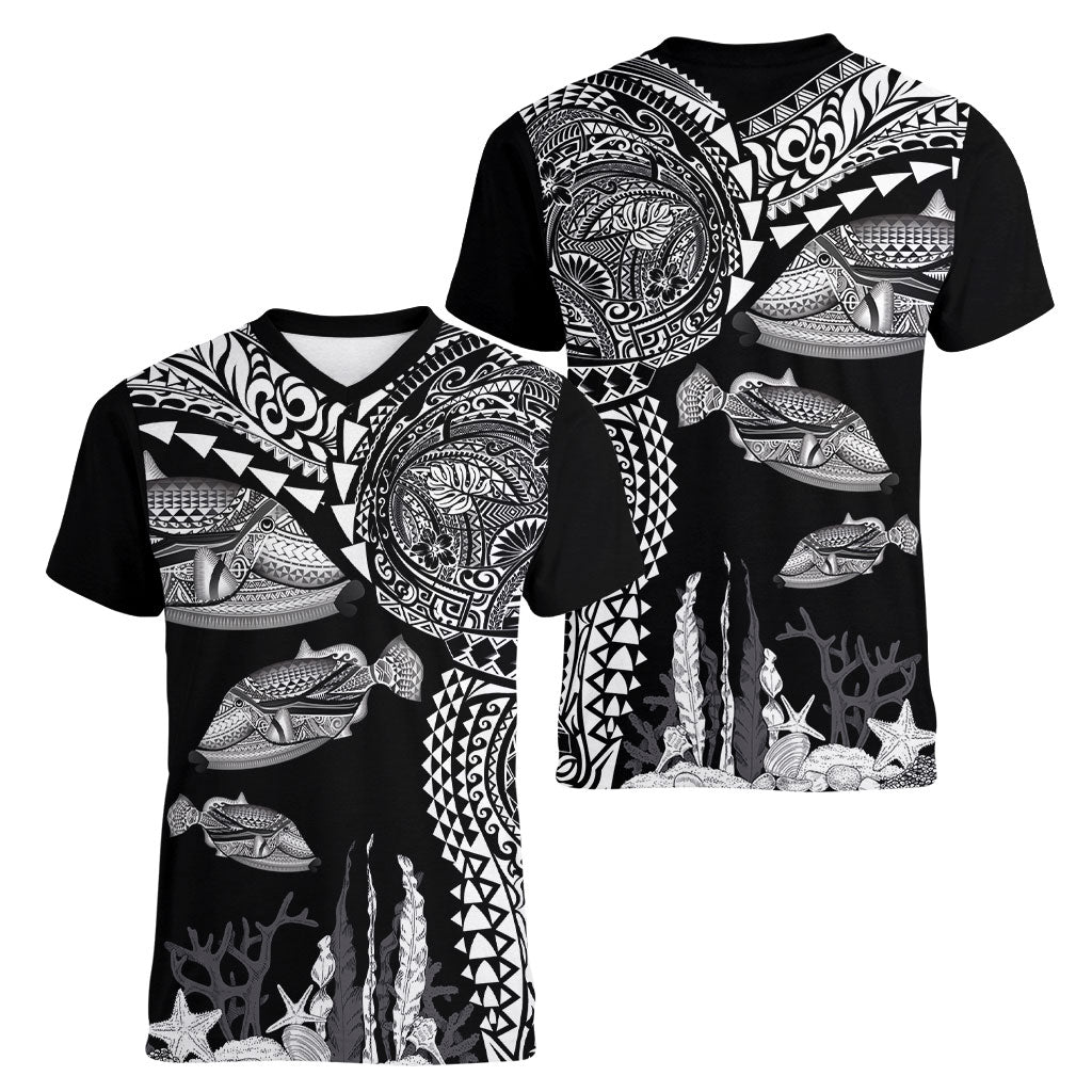 Hawaiian Reef Triggerfish Women V-Neck T-Shirt Polynesian Art with Tribal Humuhumunukunukuapua'a LT03 - Polynesian Pride