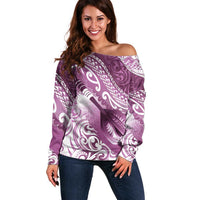 Personalised New Zealand Aotearoa Darts Masters Off Shoulder Sweater Maori Art Tattoo with Tribal Dart Symbol Pink - Polynesian Pride