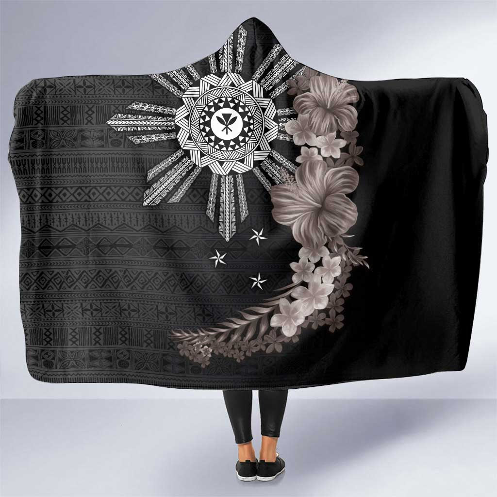 Hawaii and Philippines Together Hooded Blanket Hibiscus Flower and Sun Badge Polynesian Pattern Grayscale LT03 One Size Black - Polynesian Pride