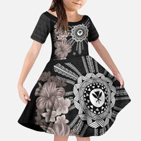 Hawaii and Philippines Together Kid Short Sleeve Dress Hibiscus Flower and Sun Badge Polynesian Pattern Grayscale
