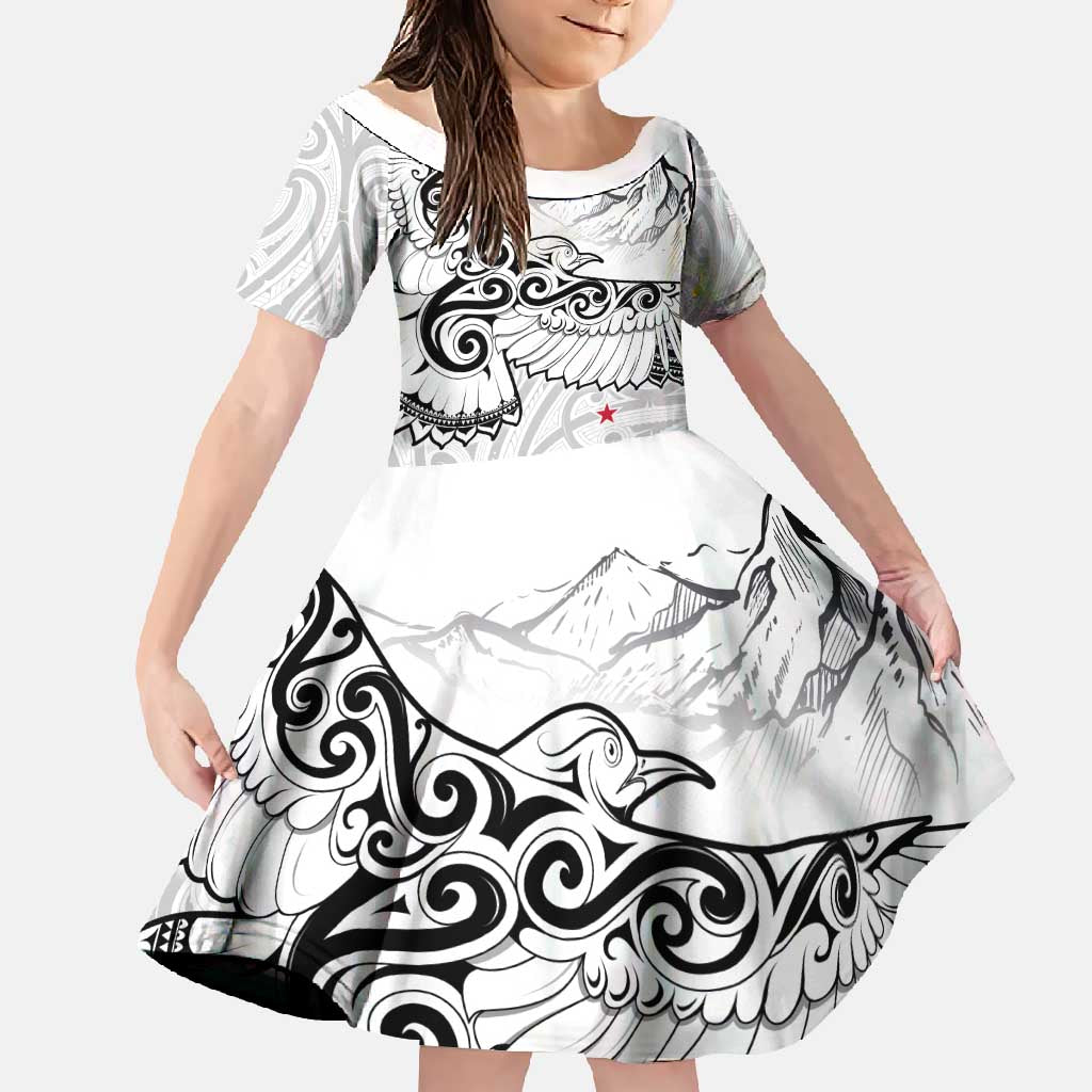New Zealand Kea Bird Family Matching Short Sleeve Bodycon Dress and Hawaiian Shirt Maori Tattoo and Silver Fern White Color LT03 Daughter's Dress White - Polynesian Pride