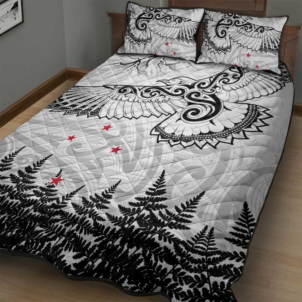 New Zealand Kea Bird Quilt Bed Set Maori Tattoo and Silver Fern White Color