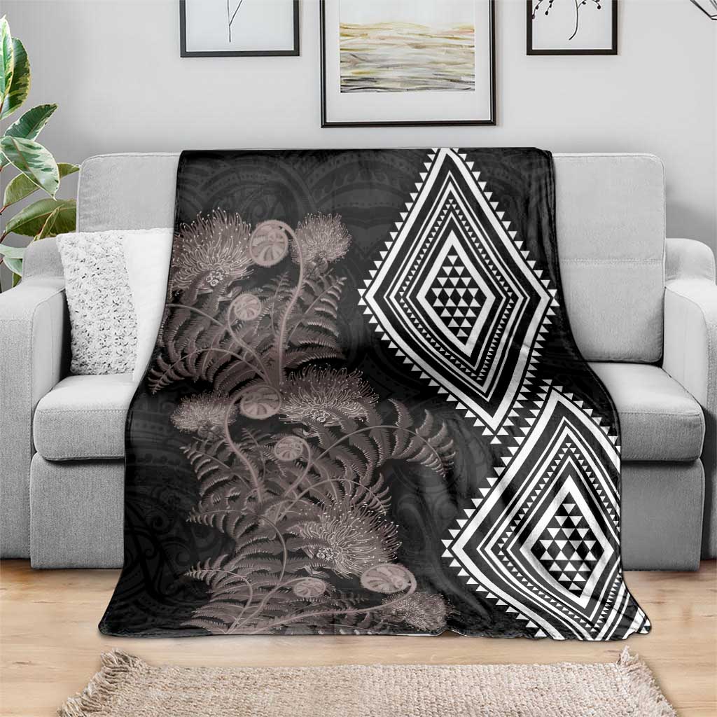 Aotearoa Tukutuku Motif Blanket Pohutukawa and Fern Leaves Grayscale Color