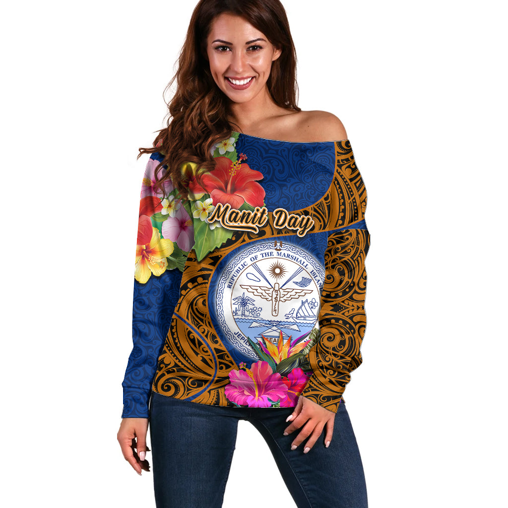 Personalised Marshall Islands Manit Day Off Shoulder Sweater Marshall Seal Mix Hibiscus Flower Maori Pattern Style LT03 Women Blue - Polynesian Pride
