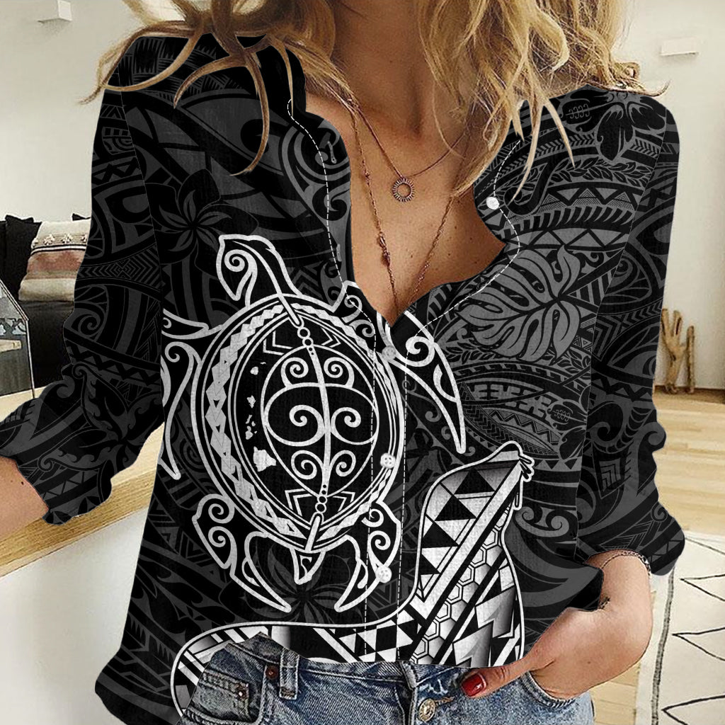 Hawaii Monk Seal and Dolphin Women Casual Shirt Polynesian Kakau Pattern Black White Color