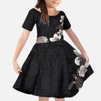 Hawaiian Plumeria and Turtle Family Matching Mermaid Dress and Hawaiian Shirt with Polynesian Tribal Art Pattern Grayscale Color LT03 Daughter's Dress Black - Polynesian Pride