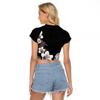 Hawaiian Plumeria and Turtle Raglan Cropped T Shirt with Polynesian Tribal Art Pattern Grayscale Color