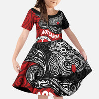 Maori Kotahitanga Family Matching Tank Maxi Dress and Hawaiian Shirt Aotearoa Spirit with Maori Mask and Polynesian Art Tattoo LT03 Daughter's Dress Red - Polynesian Pride