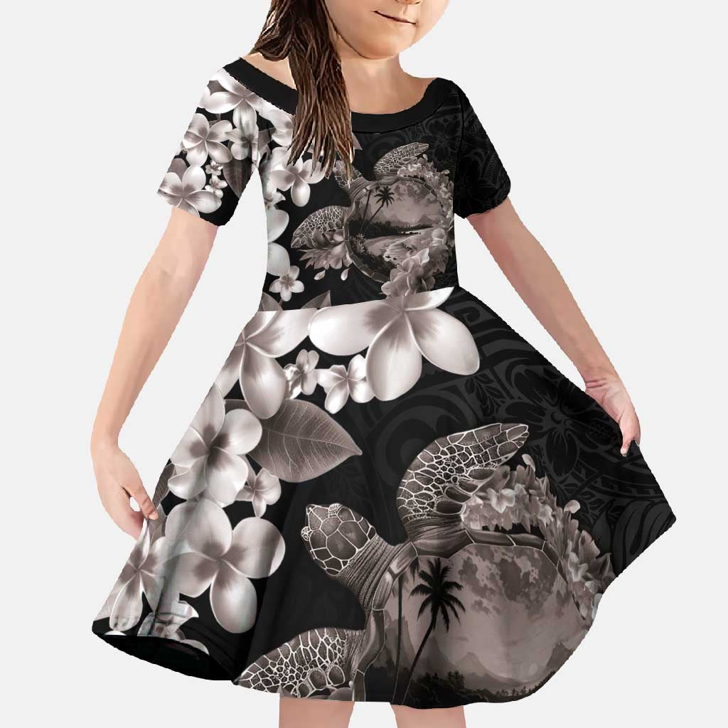 Hawaiian Lei Day Family Matching Summer Maxi Dress and Hawaiian Shirt Plumeria and Turtle with Polynesian Tribal Pattern Grayscale Color LT03 Daughter's Dress Black - Polynesian Pride
