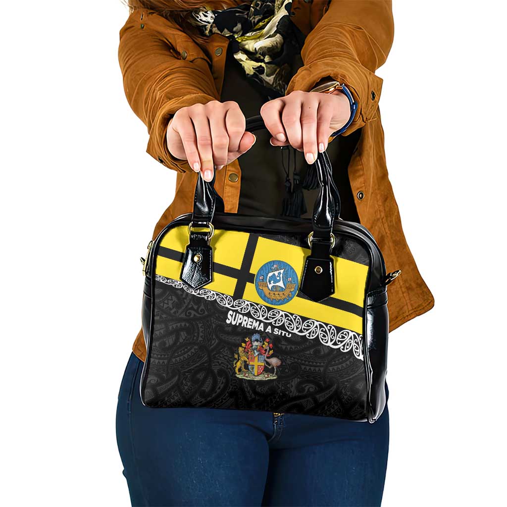 New Zealand Wellington Shoulder Handbag The Capital's Emblems Flag and Koru Art LT03 One Size Black - Polynesian Pride