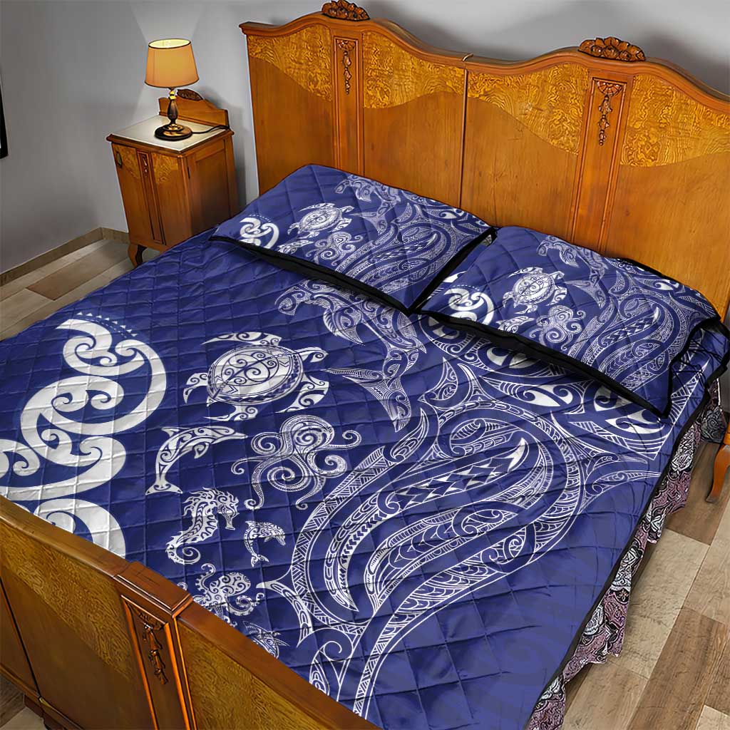 New Zealand Sea Animals with Maori Tribal Tattoo Quilt Bed Set Blue Color