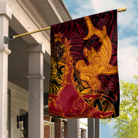 Hawaiian Volcano and Shark Garden Flag Polynesian and Hibiscus Pattern Lava Color LT03 House Flag Red - Polynesian Pride