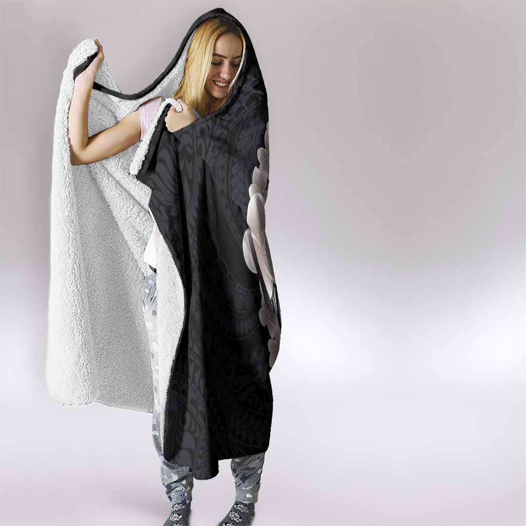 Hawaiian Tropical Plumeria Art Polynesian Tattoo Hooded Blanket Grayscale Color LT03 - Polynesian Pride