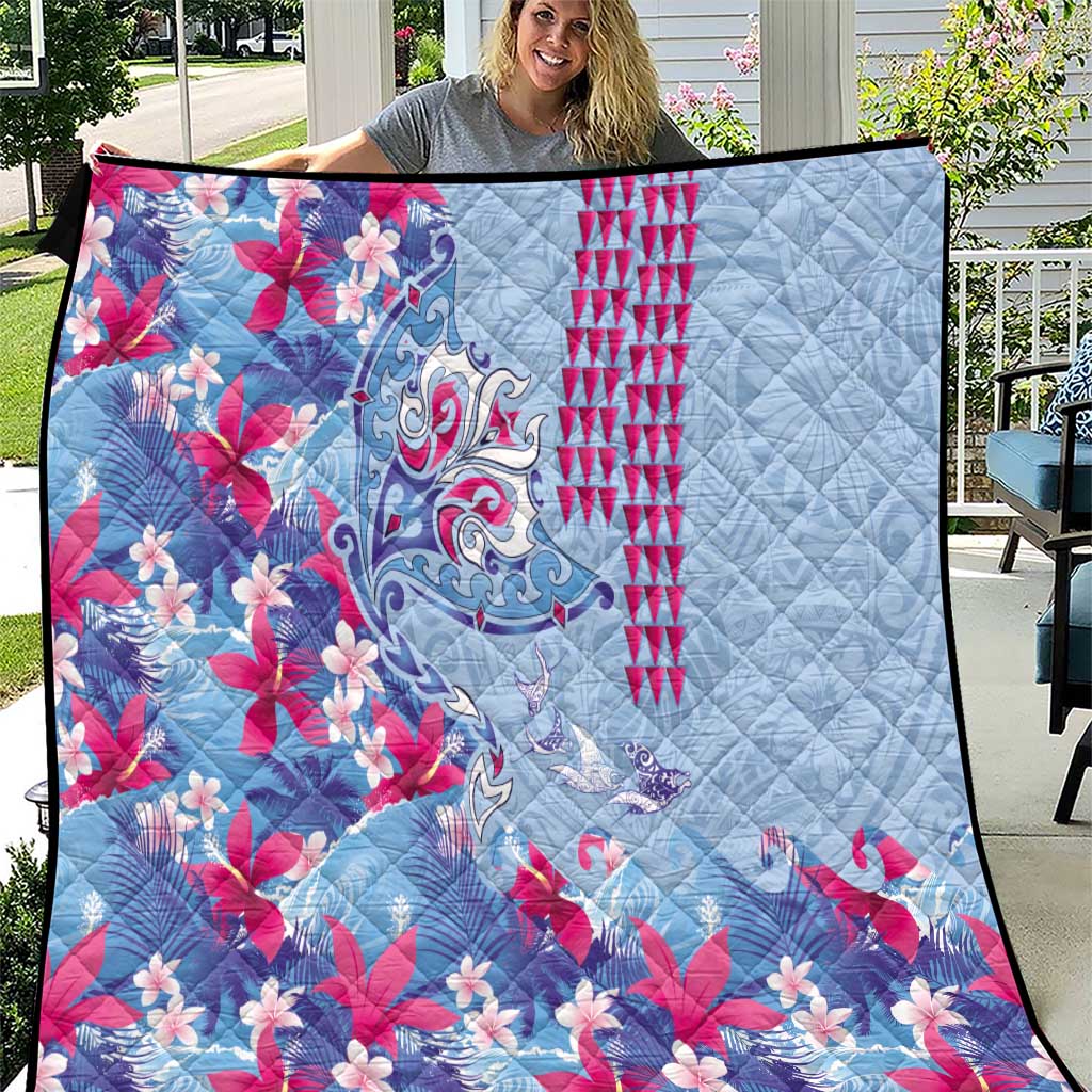 Hawaiian Tribal Manta Ray Quilt Kakau Tattoo and Flowers Surfing Waves Pattern Soft Color LT03 Multicolor - Polynesian Pride