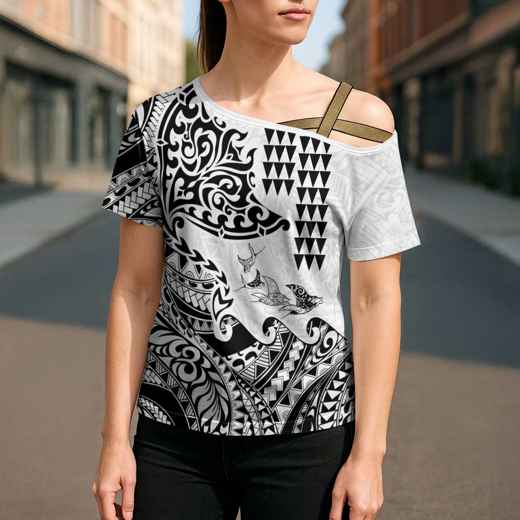 Hawaiian Tribal Manta Ray Cross Shoulder Shirt Kakau Tattoo and Polynesian Art Motif Pattern